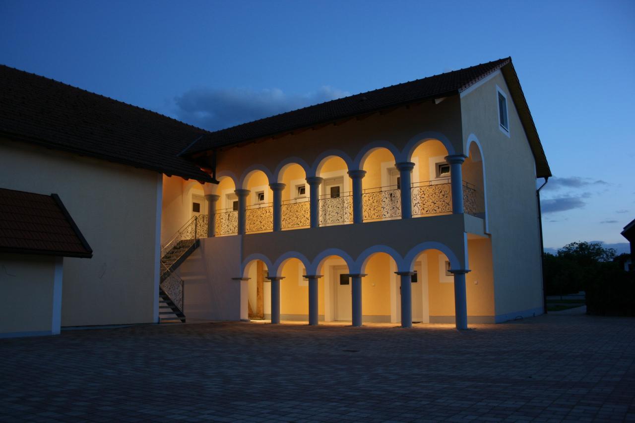 Hotel Am Donaubogen Sarching Dış mekan fotoğraf