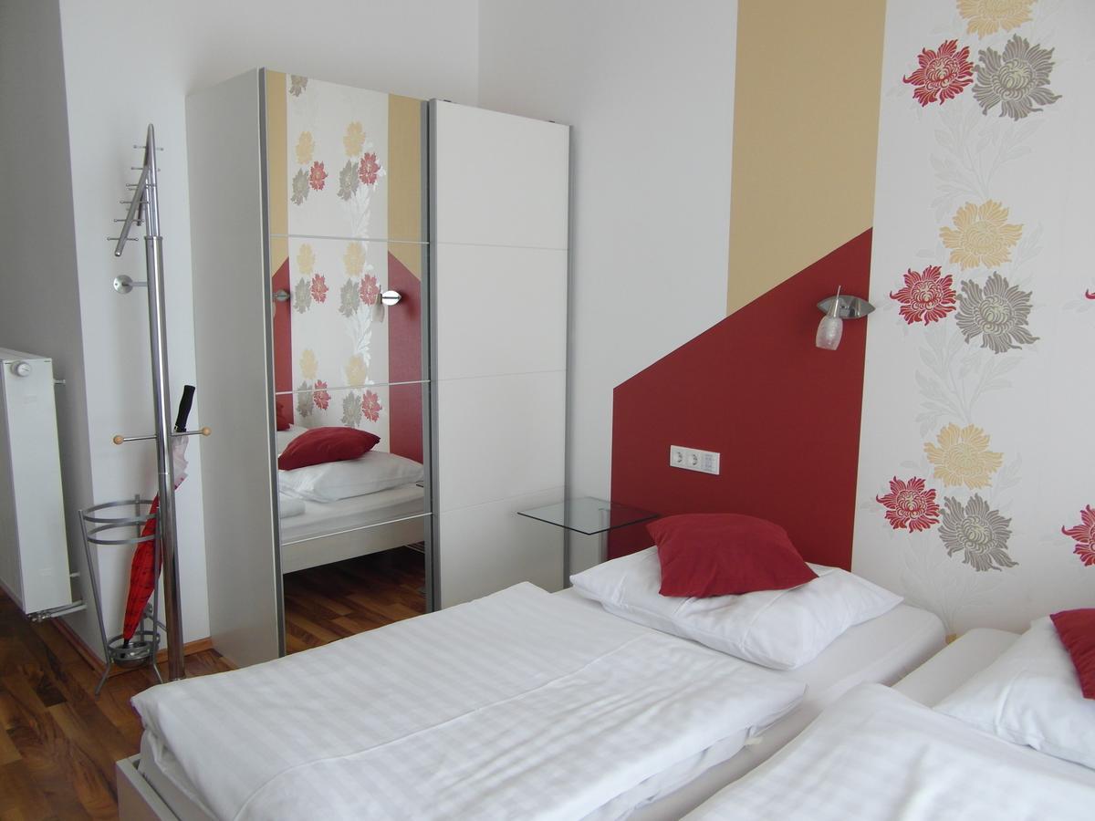 Hotel Am Donaubogen Sarching Dış mekan fotoğraf