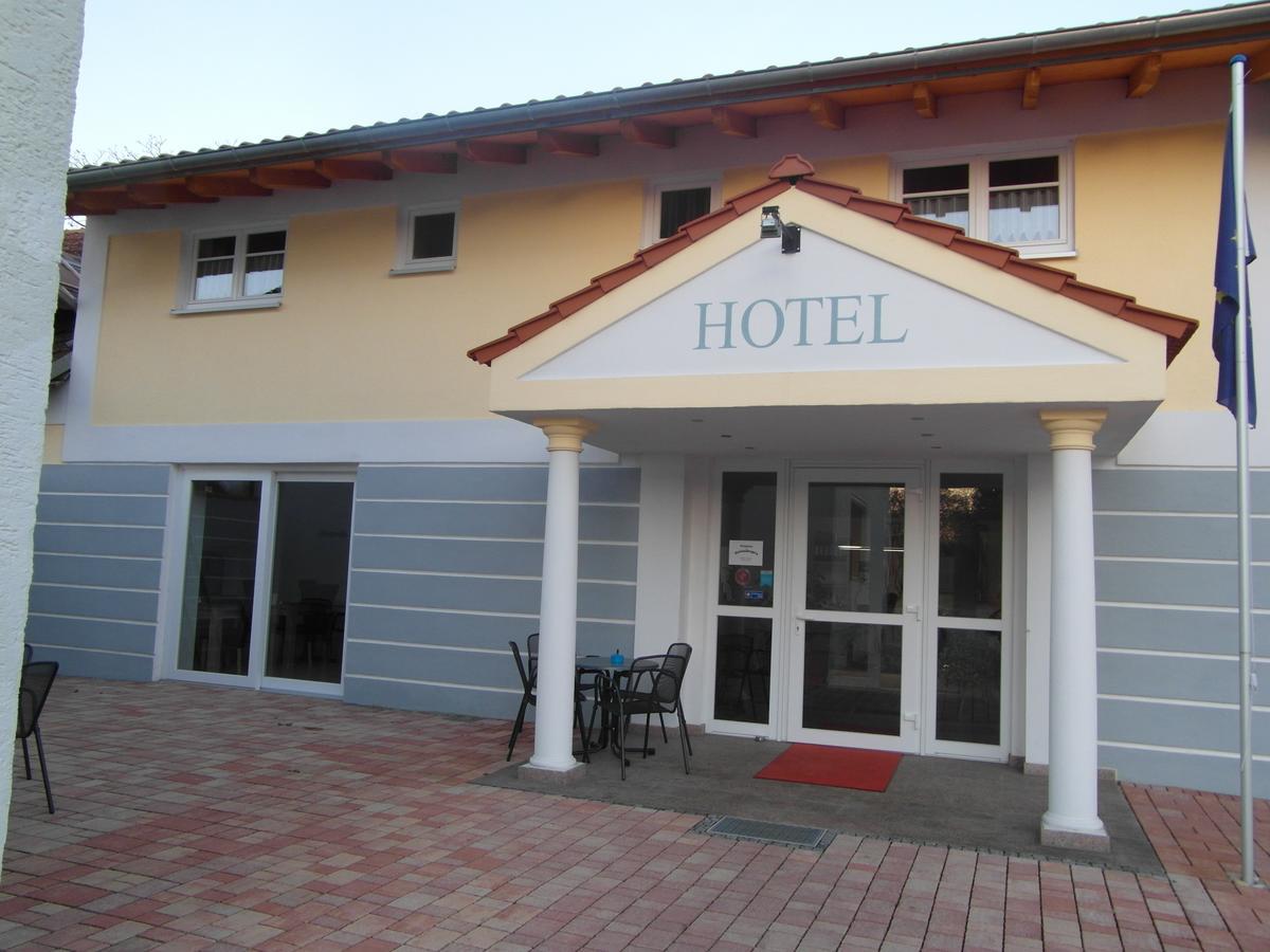 Hotel Am Donaubogen Sarching Dış mekan fotoğraf