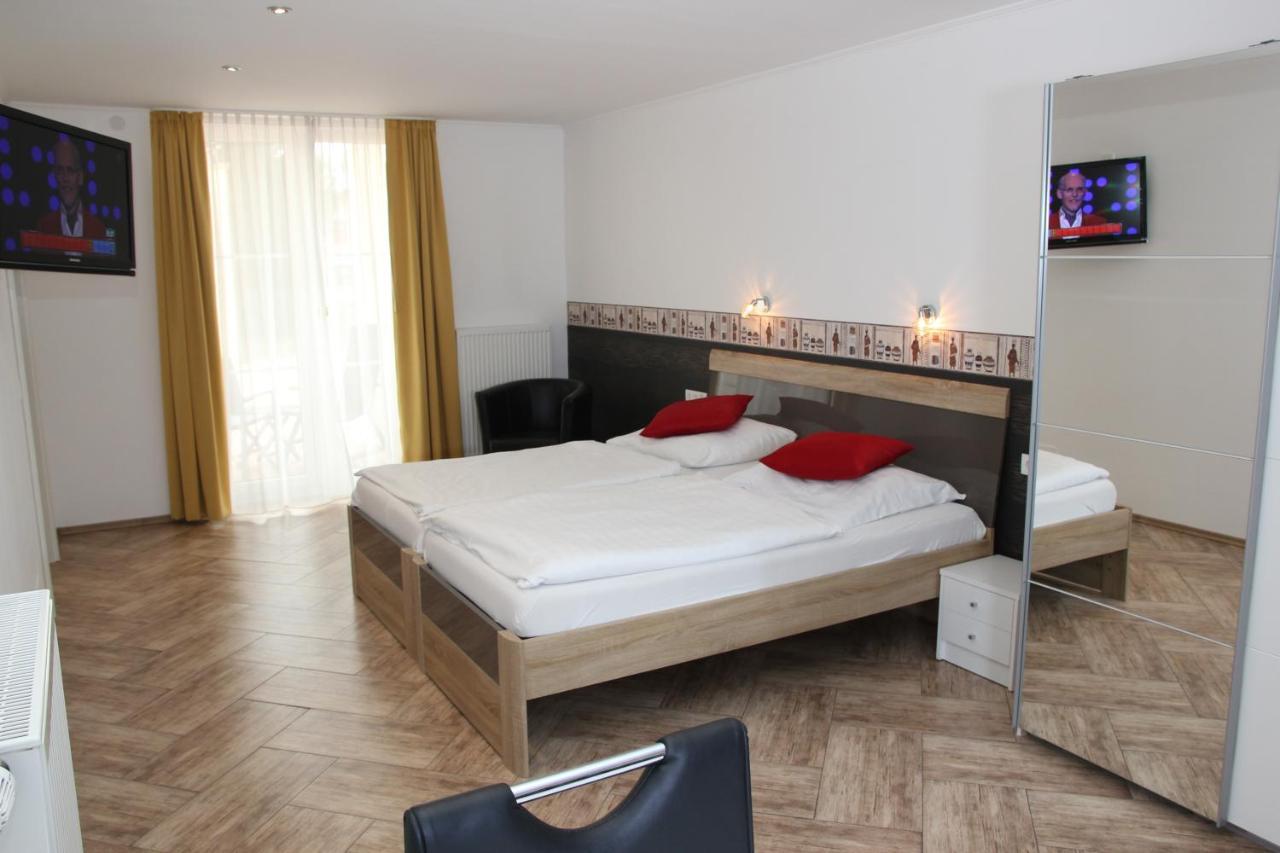 Hotel Am Donaubogen Sarching Dış mekan fotoğraf